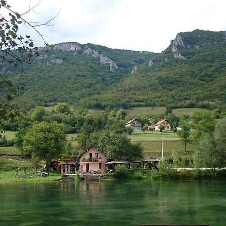 Bed And Breakfast Family Djukic Sipovo Esterno foto