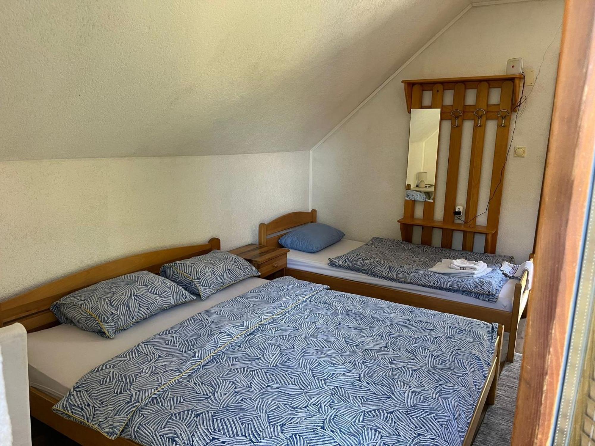 Bed And Breakfast Family Djukic Sipovo Esterno foto