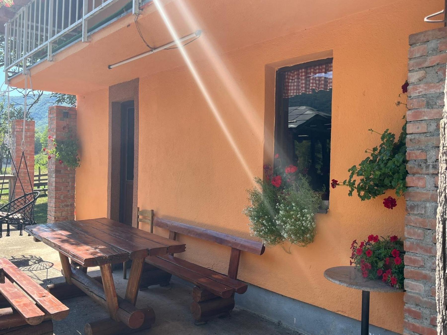Bed And Breakfast Family Djukic Sipovo Esterno foto